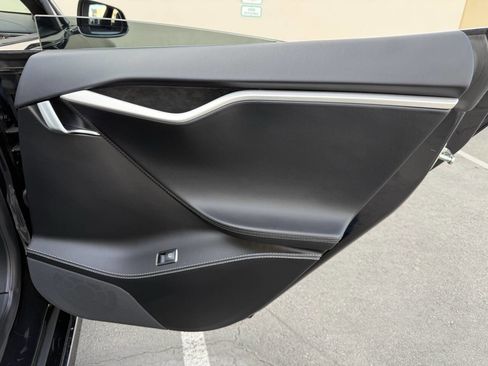 Used 2017 Tesla Model S P100D image 28