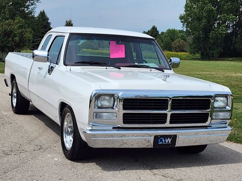 Used 1993 Dodge D/W Truck 250 RWD image 5