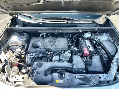 Used 2024 Toyota RAV4 XLE FWD image 19