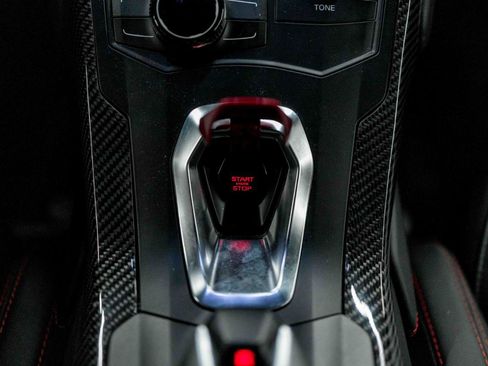 Used 2015 Lamborghini Huracan LP 610-4 image 61