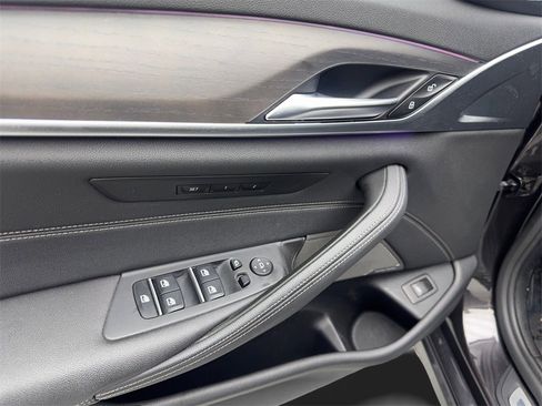 Used 2022 BMW 530i w/ Premium Package image 32