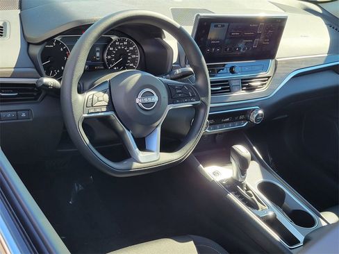 New 2025 Nissan Altima 2.5 SV w/ SV Special Edition Package image 5