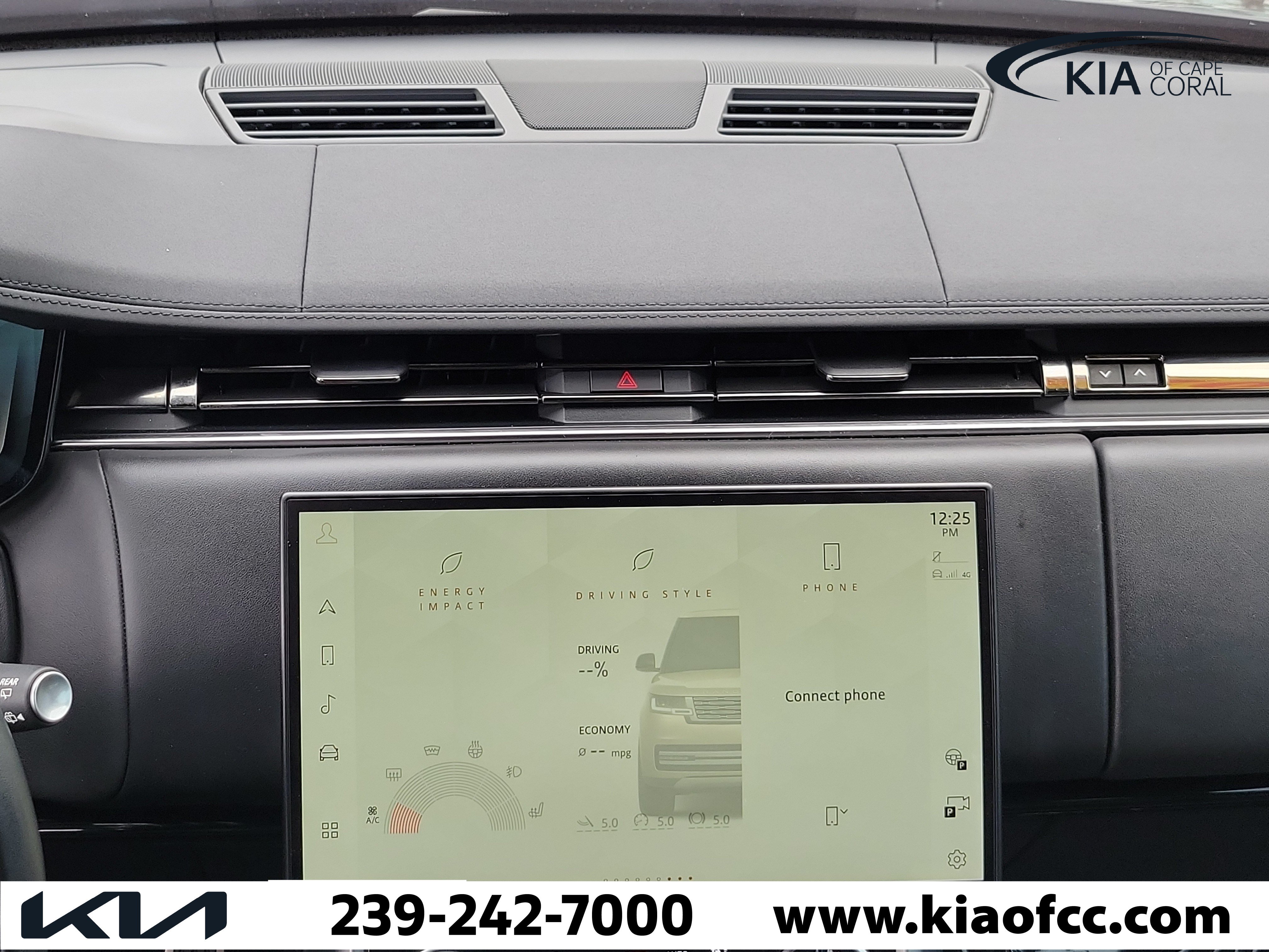 Used 2023 Land Rover Range Rover SE AWD/4WD image 20