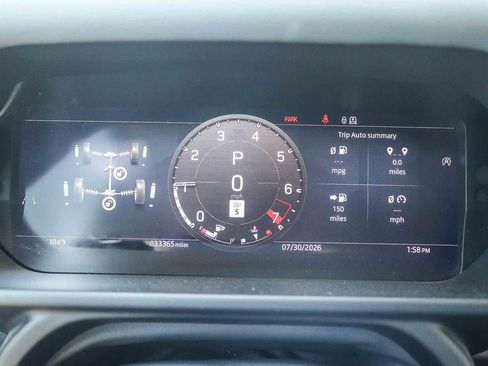 Used 2025 Land Rover Defender 110 V8 AWD/4WD image 25