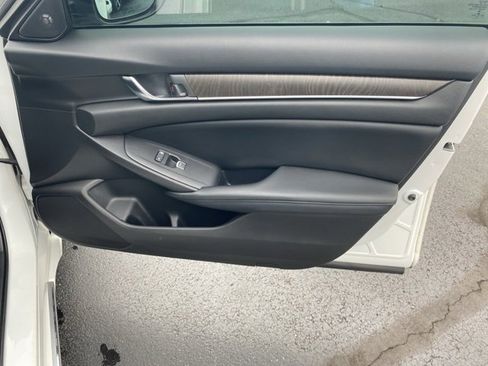 Used 2018 Honda Accord EX-L image 42