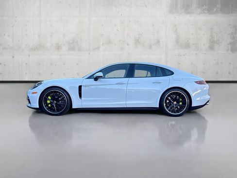Used 2019 Porsche Panamera 4 image 4