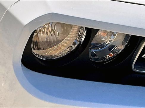 Used 2013 Dodge Challenger SXT image 23