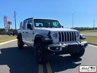 Certified 2023 Jeep Gladiator Sport w/ Trailer Tow Package