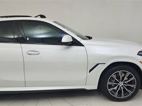 Used 2025 BMW X6 xDrive40i image 8
