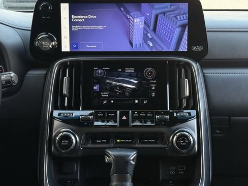 Used 2022 Lexus LX 600 F Sport w/ Accessory Package (Z1) image 17