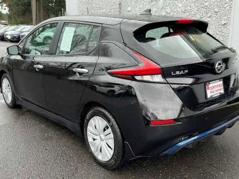 Certified 2022 Nissan Leaf S image 10