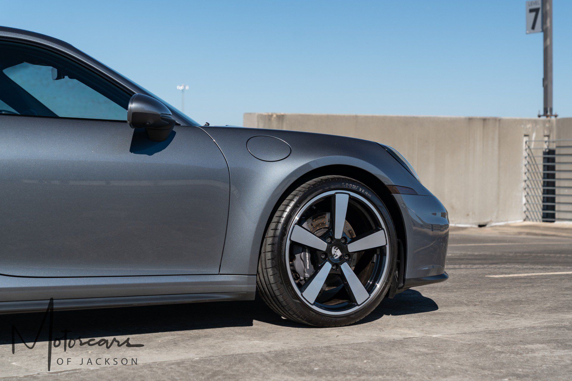 Used 2025 Porsche 911 Carrera RWD image 33