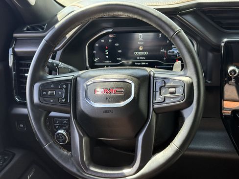 Used 2025 GMC Sierra 1500 AT4 w/ AT4 Premium Package AWD/4WD image 22