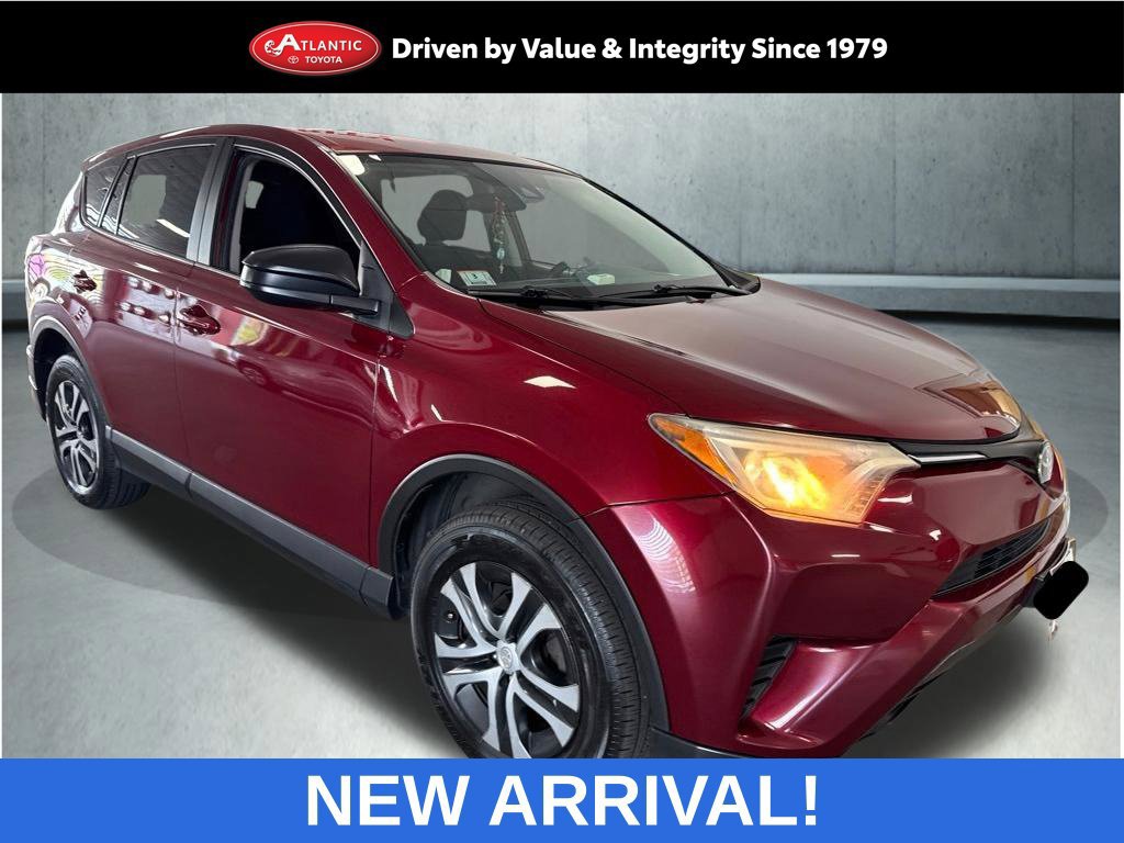 Used 2018 Toyota RAV4 LE w/ Carpet Mat Package AWD/4WD image 1