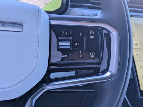 New 2026 Land Rover Range Rover Sport SE AWD/4WD image 18