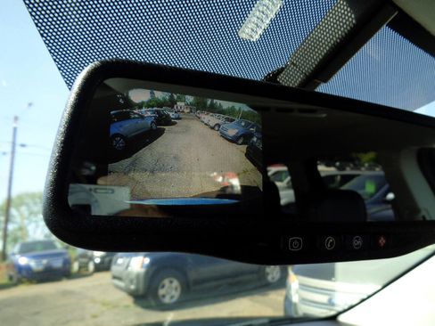 Used 2012 GMC Acadia SLT image 25