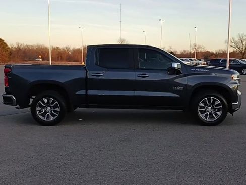 Used 2022 Chevrolet Silverado 1500 LT w/ Bed Protection Package image 9