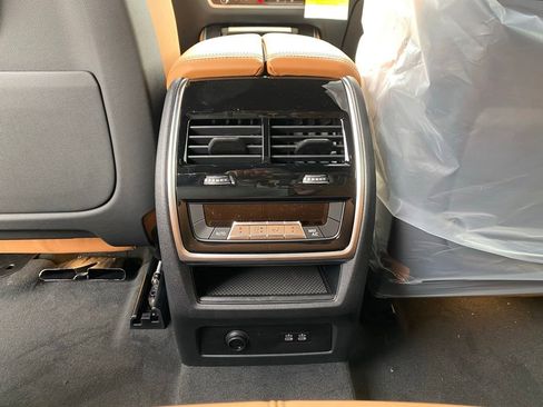 New 2026 BMW X5 xDrive40i w/ M Sport Package AWD/4WD image 8