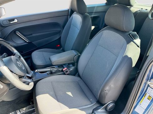 Used 2017 Volkswagen Beetle 1.8T S image 19