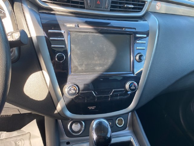 Used 2024 Nissan Murano SV AWD/4WD image 5