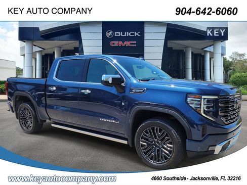 Used 2022 GMC Sierra 1500 Denali Ultimate AWD/4WD image 1