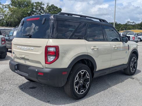 Used 2025 Ford Bronco Sport Outer Banks w/ Outer Banks Tech Package+ AWD/4WD image 4