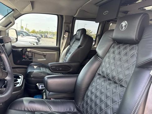 Used 2026 GMC Savana 2500 w/ Driver Convenience Package RWD image 15