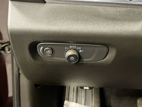 Used 2022 Chevrolet Traverse High Country w/ LPO, Floor Liner Package AWD/4WD image 10