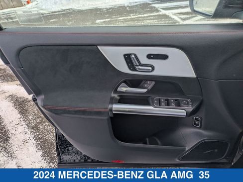 Used 2024 Mercedes-Benz GLA 35 AMG 4MATIC image 12