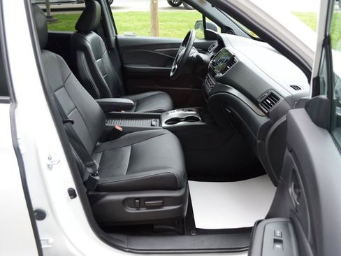 Used 2023 Honda Passport EX-L image 18