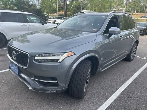 Used 2018 Volvo XC90 T6 Momentum w/ Convenience Package image 8