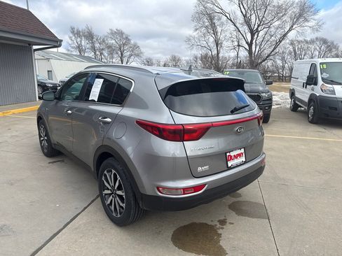 Used 2019 Kia Sportage EX image 3
