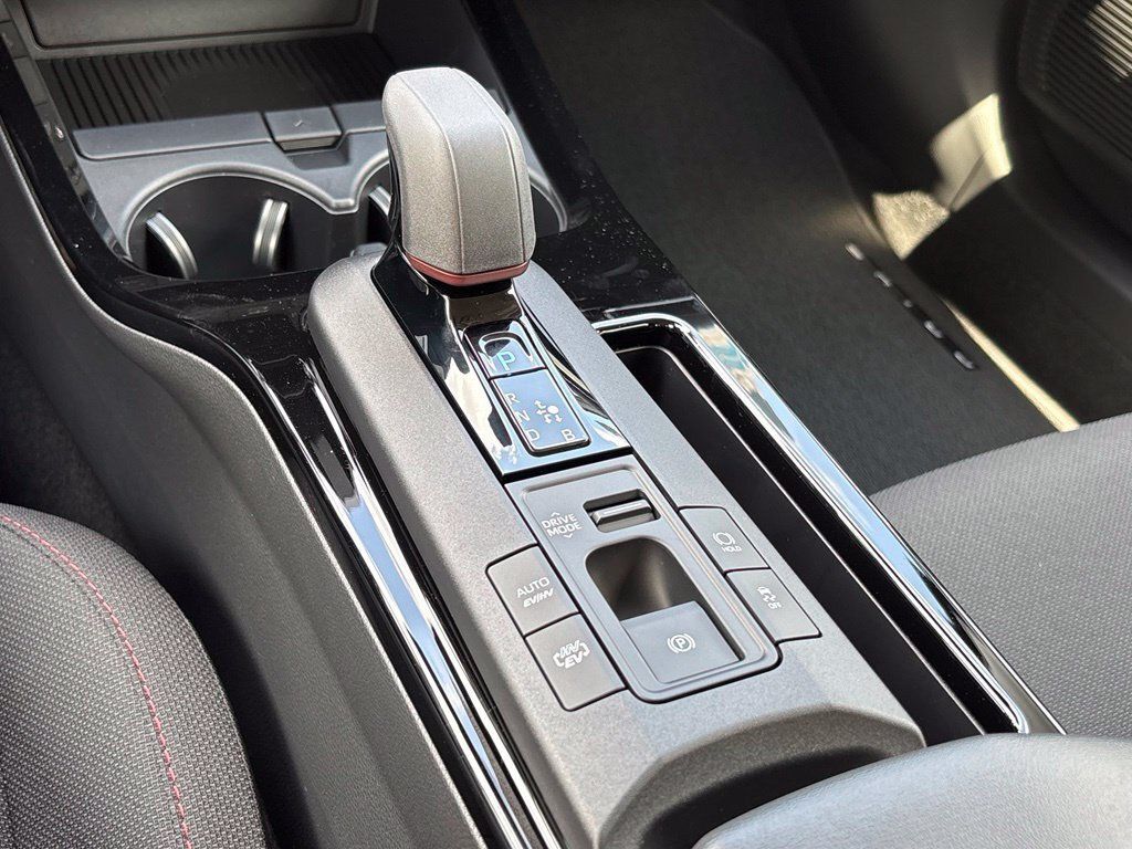 Used 2026 Toyota Prius Plug-In Hybrid FWD image 21