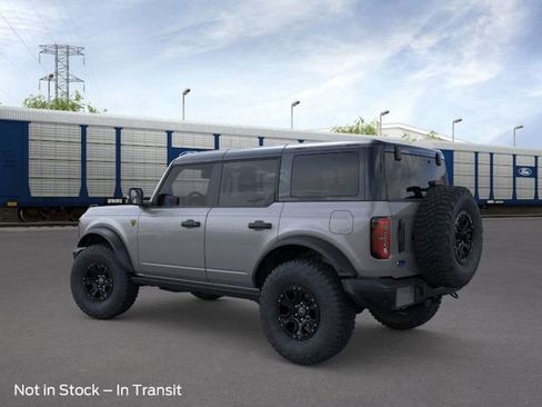 New 2025 Ford Bronco Badlands image 4