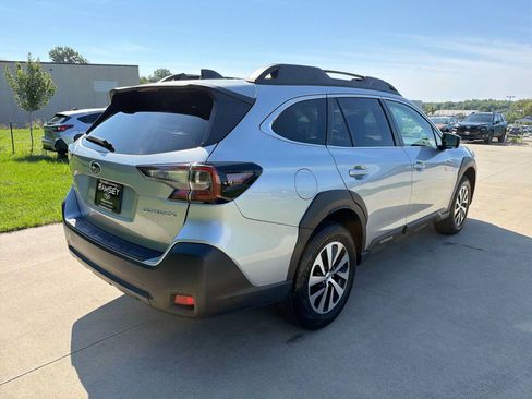 Certified 2024 Subaru Outback Premium AWD/4WD image 6