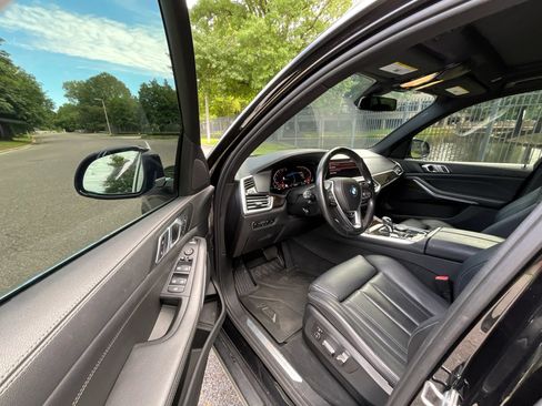 Used 2019 BMW X5 xDrive40i w/ Convenience Package AWD/4WD image 9