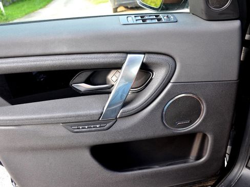 Used 2020 Land Rover Discovery Sport S image 20