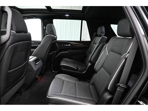 Used 2024 Cadillac Escalade Premium Luxury w/ LPO, Floor Liner Package AWD/4WD image 21