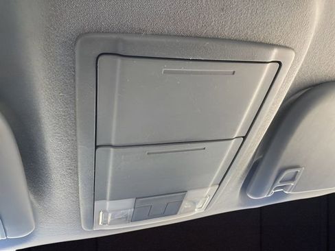 Used 2013 Ford F550 4x4 SuperCab Super Duty w/ Payload Upgrade Pkg image 24