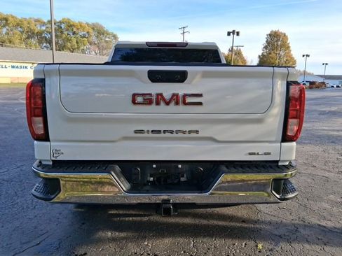 Used 2022 GMC Sierra 1500 SLE image 3