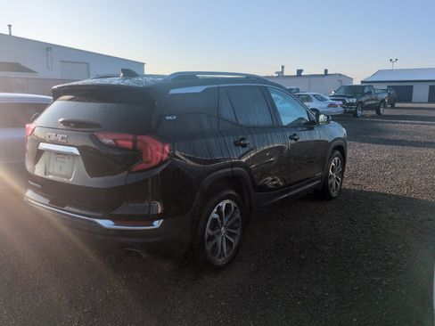 Used 2020 GMC Terrain SLT w/ Preferred Package image 5