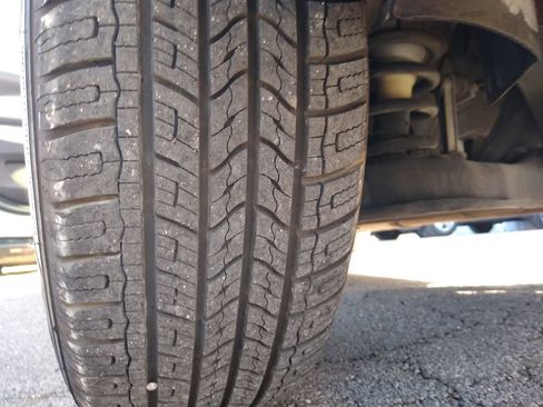 Used 2012 Chevrolet Equinox LT image 24