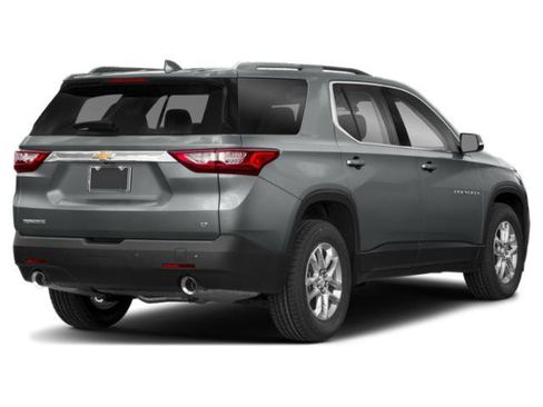 Used 2018 Chevrolet Traverse LT w/ LPO, Black Accent Package AWD/4WD image 2