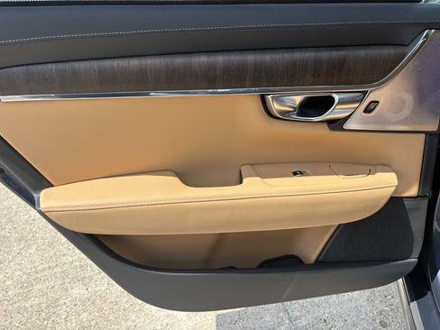 Used 2023 Volvo S90 B6 Ultimate w/ Lounge Package image 24