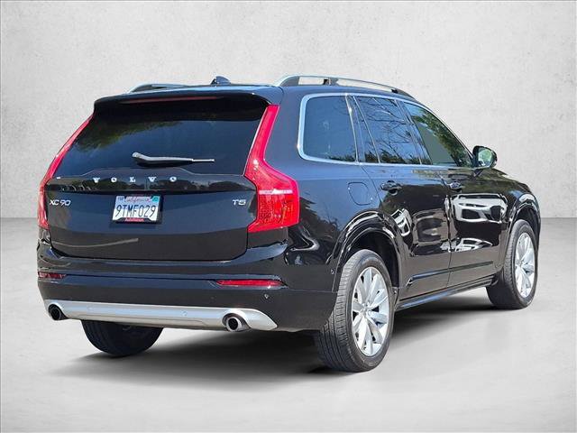Used 2018 Volvo XC90 T5 Momentum w/ Convenience Package FWD image 5