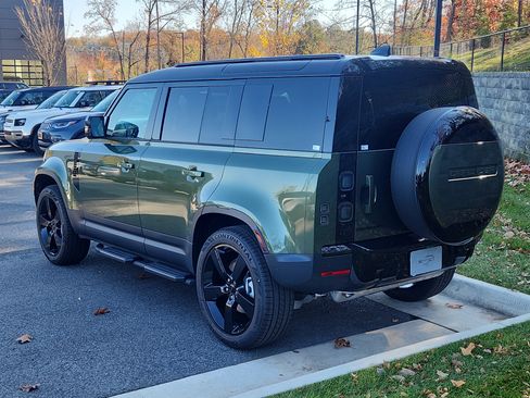 New 2026 Land Rover Defender 110 S image 12