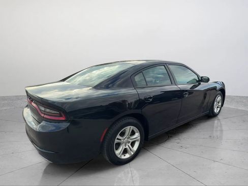 Used 2021 Dodge Charger SXT w/ Leather Interior Group image 5
