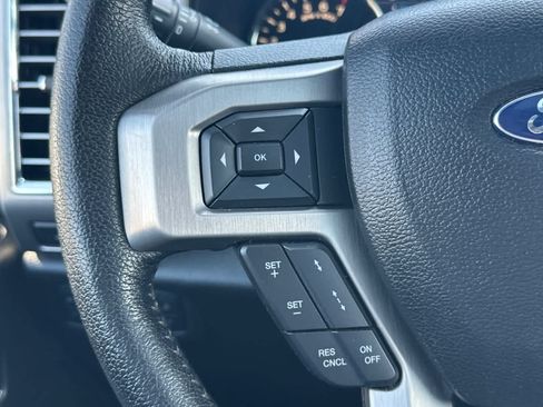 Used 2016 Ford F150 Platinum w/ Equipment Group 701A Luxury AWD/4WD image 27