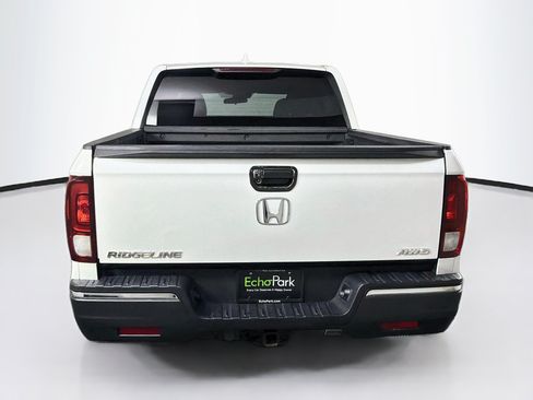 Used 2020 Honda Ridgeline Sport image 7