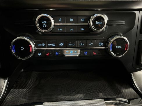 Used 2022 Ford F150 Platinum w/ Equipment Group 701A High image 21